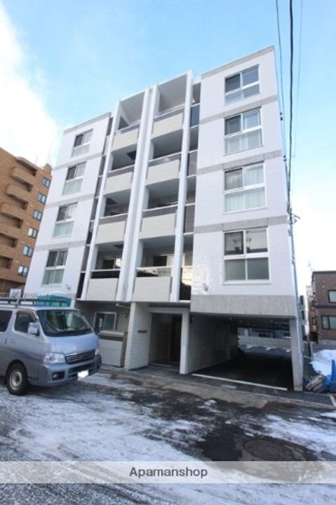 北海道札幌市中央区南二十条西12丁目の賃貸マンションの外観