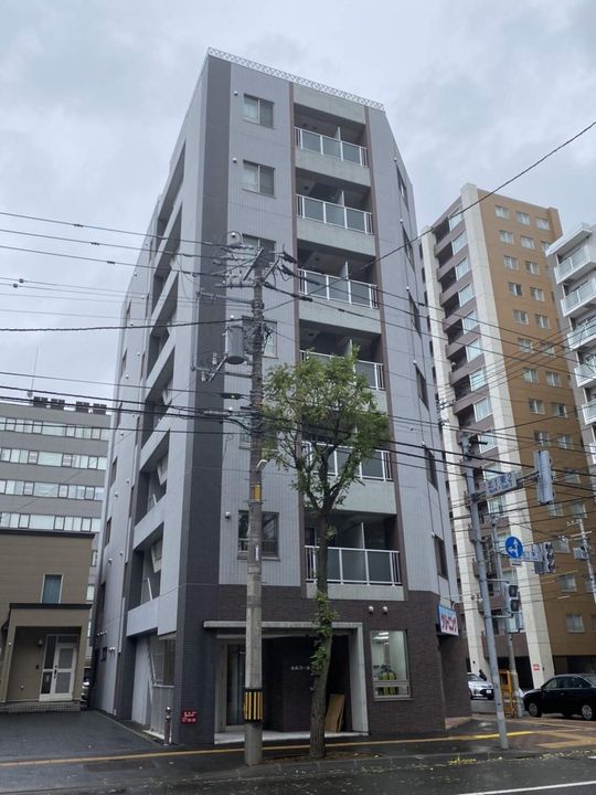 カルフール大通東の外観