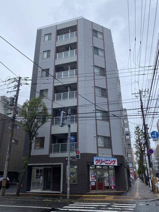 カルフール大通東の外観