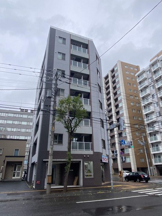 カルフール大通東の外観