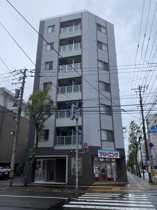 カルフール大通東の外観