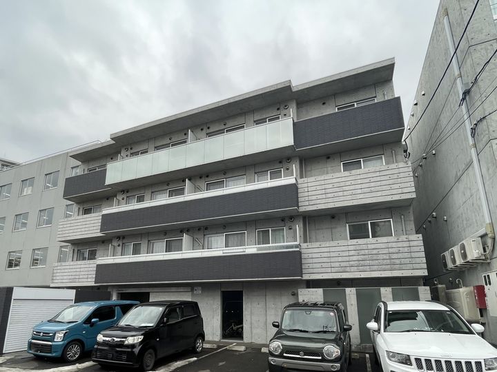 CHERISIS南6条405P3の外観