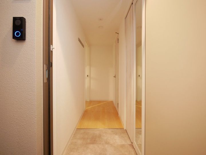 カレラ学園前の内装