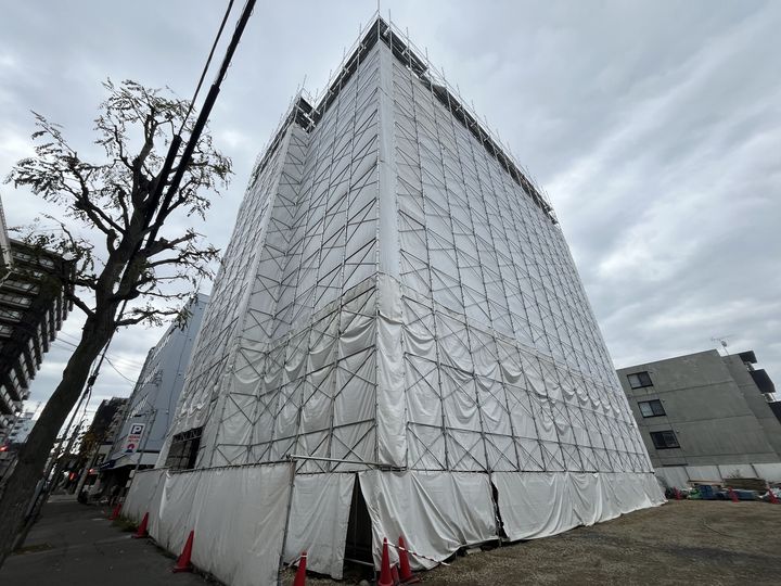 アルファスクエア北22702の外観