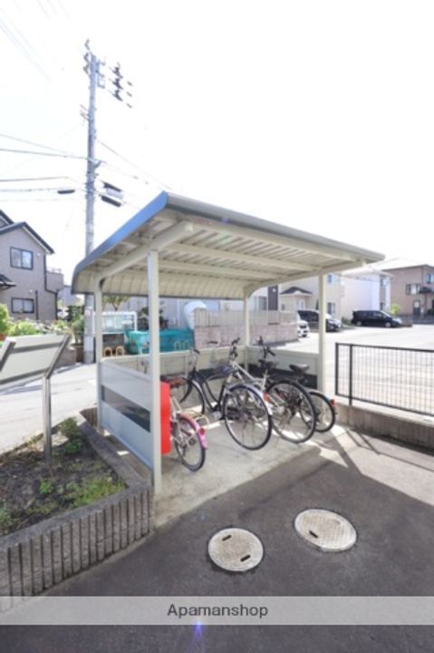 ツインコートAの外観