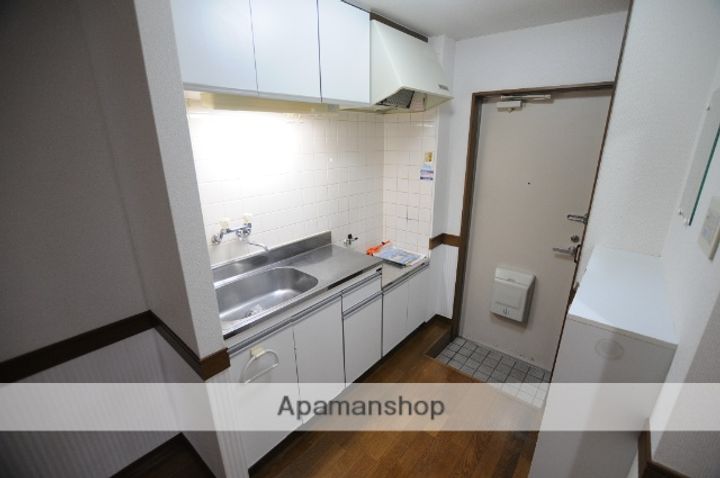 コンフォートタカノ102のキッチン