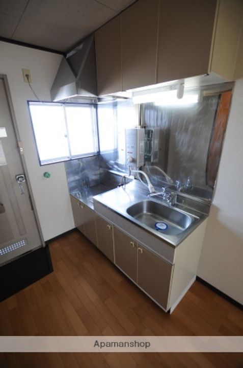 宮城県仙台市宮城野区田子1丁目の賃貸アパートのキッチン