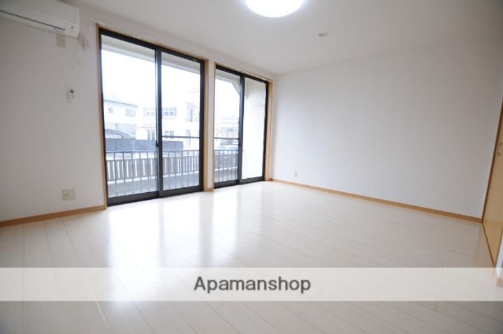 宮城県多賀城市八幡4丁目の賃貸アパート2の居間