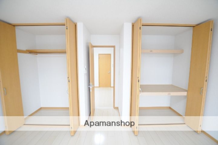 宮城県多賀城市八幡4丁目の賃貸アパートの内装