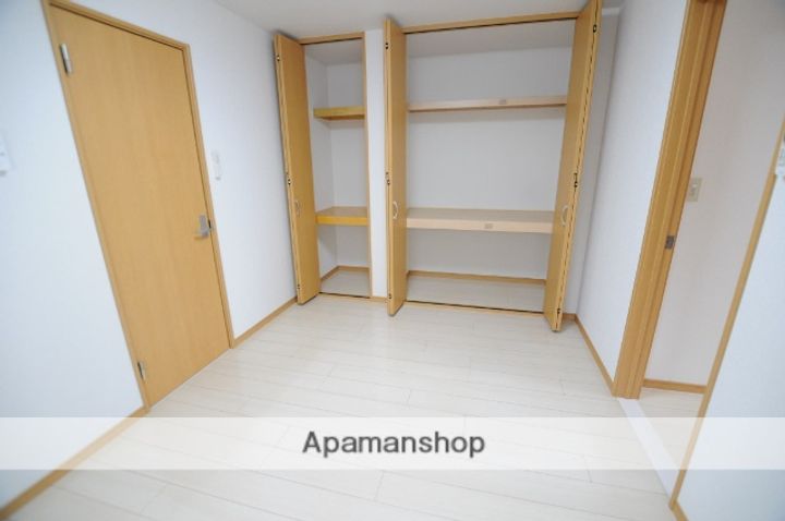 宮城県多賀城市八幡4丁目の賃貸アパートの内装