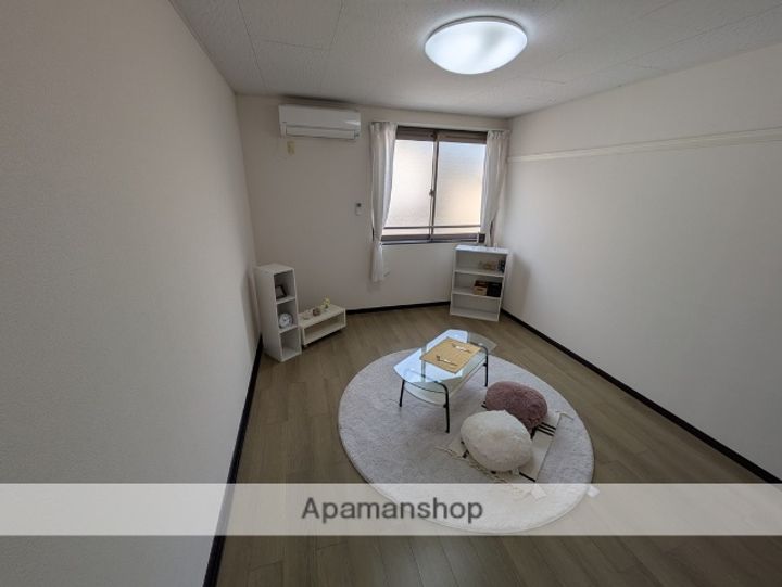 宮城県多賀城市桜木2丁目の賃貸アパートの内装