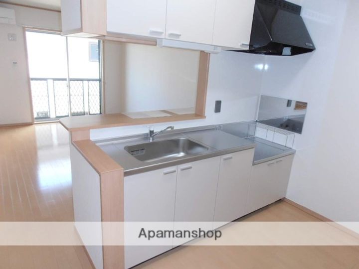 ファミリエールD棟のキッチン