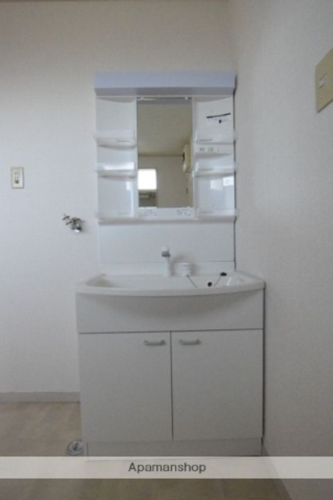 謡ハイツ204の内装