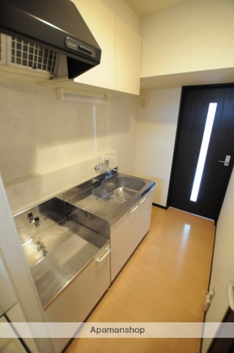 宮城県多賀城市新田字六歳の賃貸アパートのキッチン