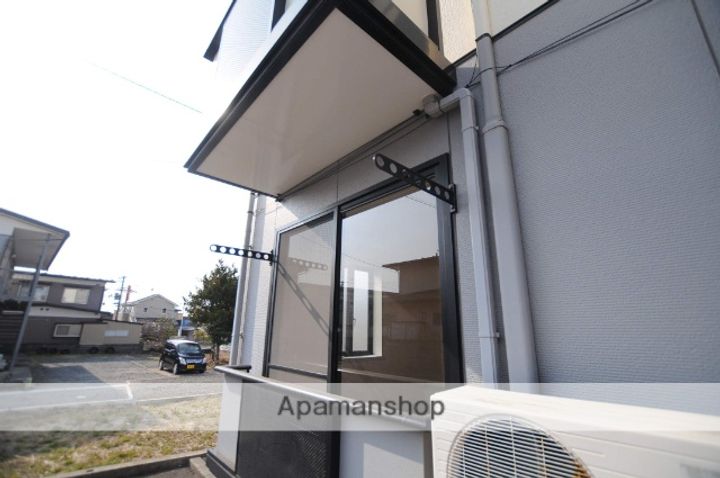 宮城県多賀城市高崎2丁目の賃貸アパートの外観