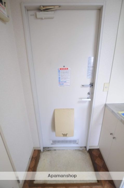 宮城県多賀城市新田字後の賃貸アパートの玄関