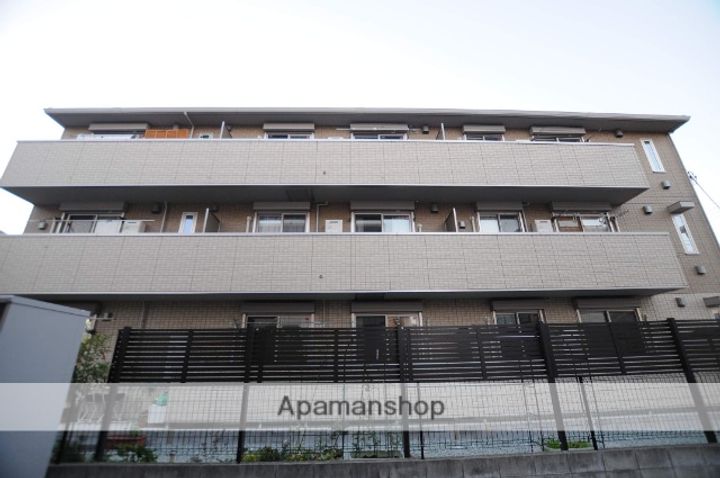 グローリア101の外観