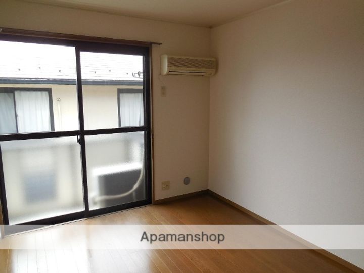 宮城県多賀城市中央1丁目の賃貸アパートの居間