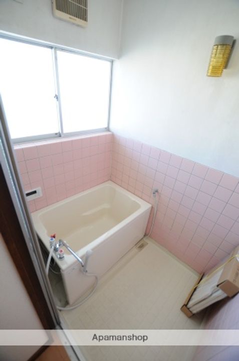 宮城県多賀城市伝上山2丁目の賃貸アパートの風呂