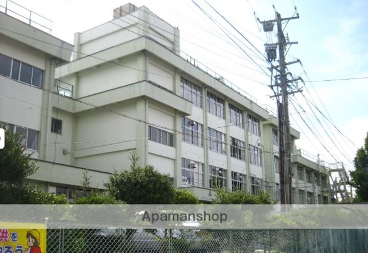 ル・シェル エトワーレ Ⅲの周辺