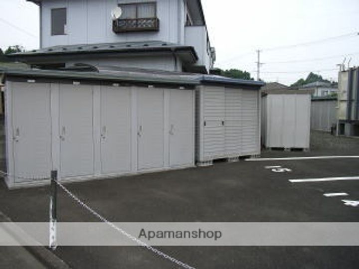 クリスタルテラスの外観