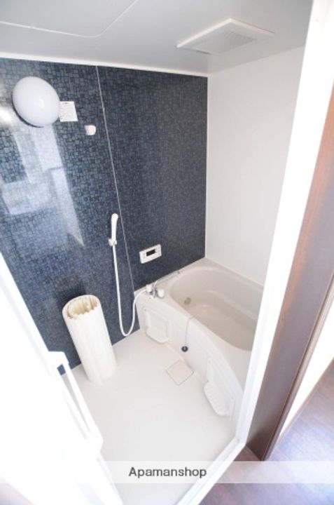 宮城県仙台市宮城野区中野2丁目の賃貸アパートAの風呂