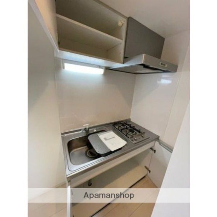 宮城県仙台市宮城野区出花3丁目の賃貸アパートのキッチン