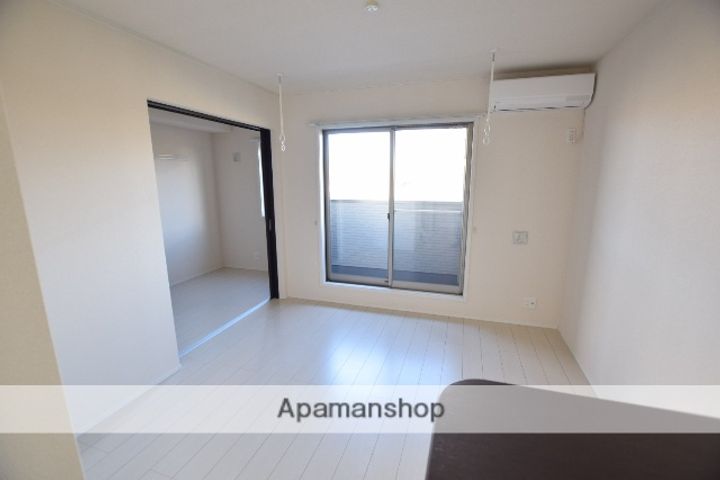 TAILOR7番館の居間