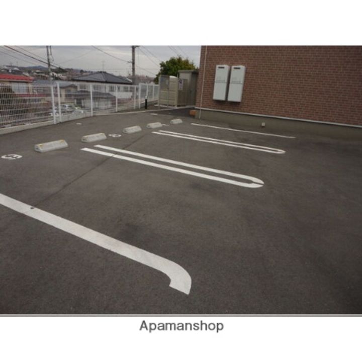 クレディ・メゾンのその他画像