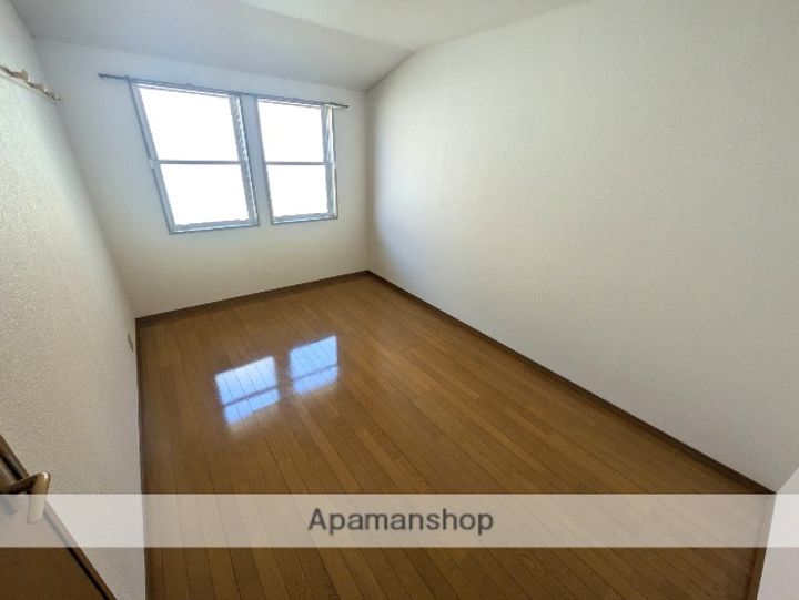 エクセルシャトー一森山A棟202号室の内装