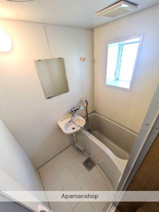 エクセルシャトー一森山A棟202号室の風呂