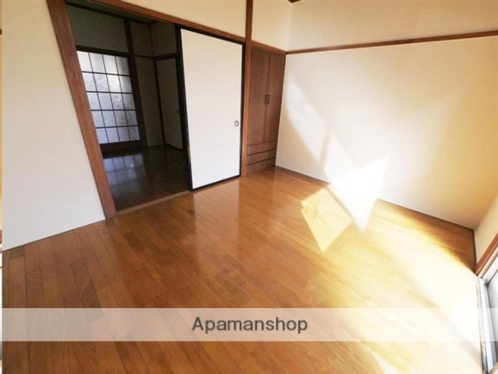 JSハウス102の内装