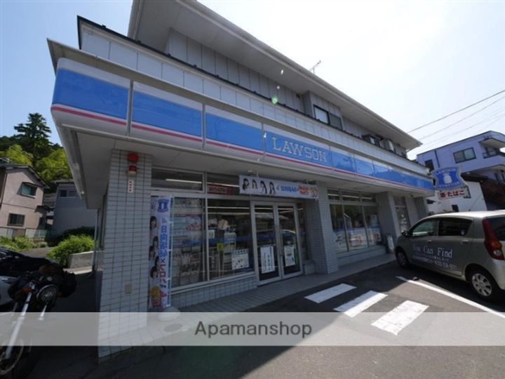 BLOOM 01403の周辺