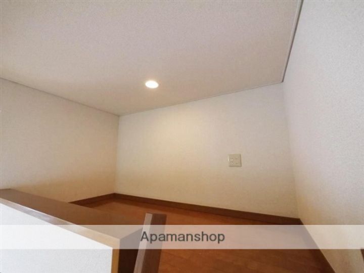 バーシティハウス花壇A棟101の内装