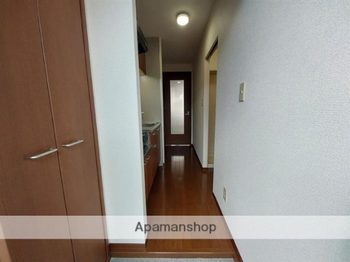 宮城県仙台市青葉区八幡2丁目の賃貸アパート205の玄関