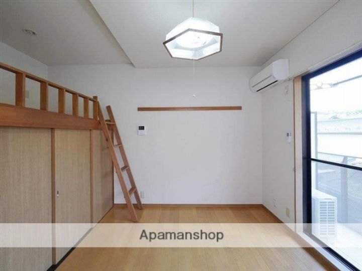 バーシティハウスギムナジウム206の居間