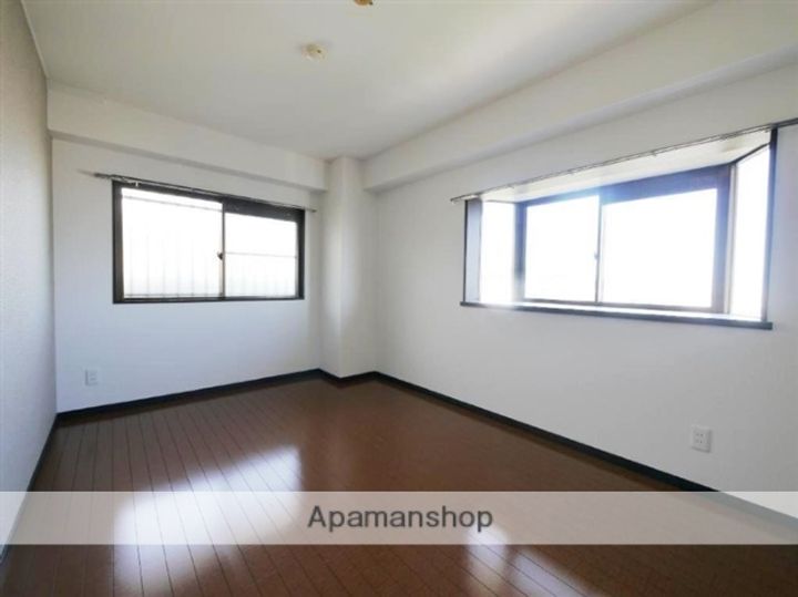 アークヒルズ小松島606の内装