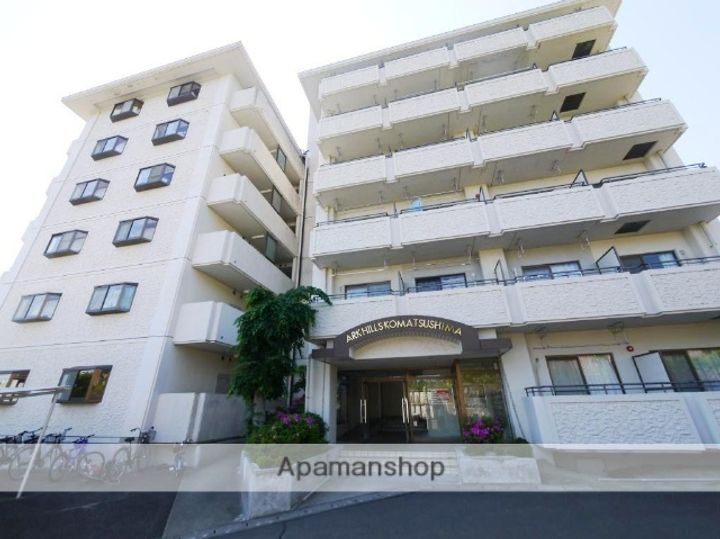 アークヒルズ小松島606の外観