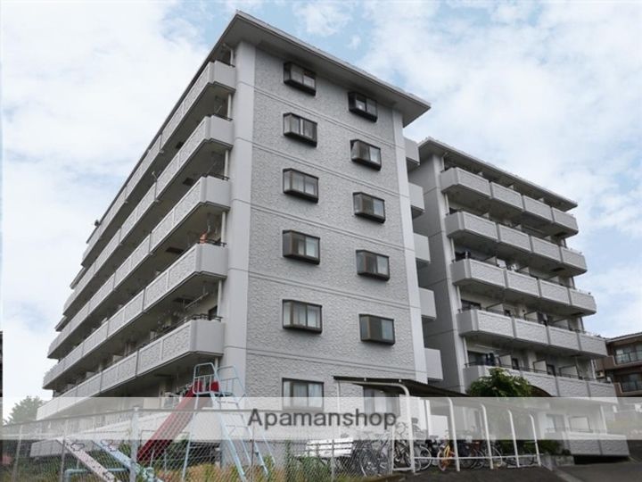 アークヒルズ小松島606の外観