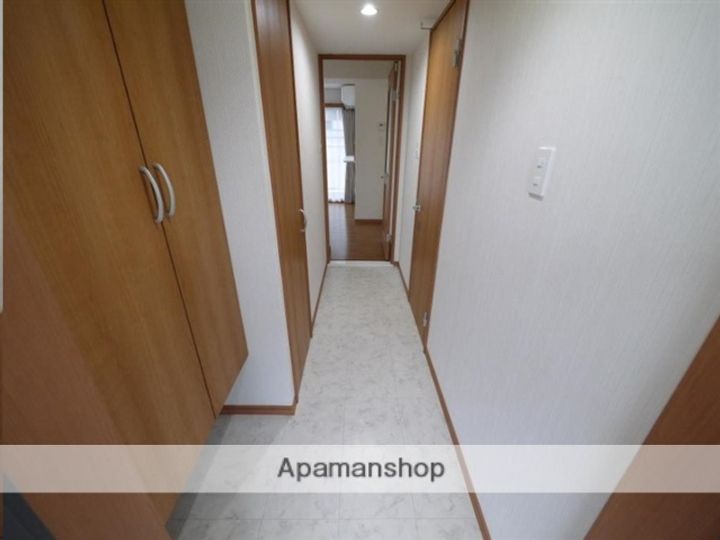 宮城県仙台市青葉区木町の賃貸マンションの玄関