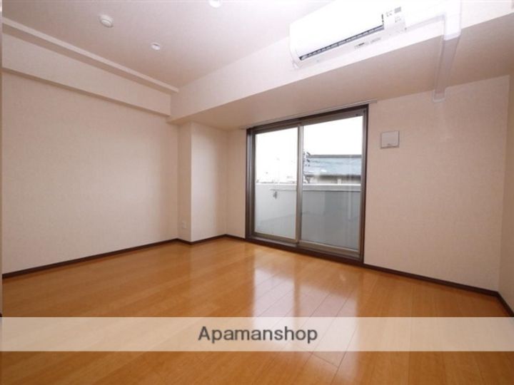 宮城県仙台市青葉区宮町5丁目の賃貸マンションの居間