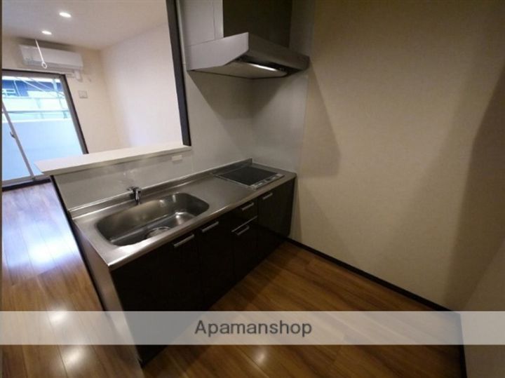 宮城県仙台市宮城野区苦竹1丁目の賃貸マンションのキッチン