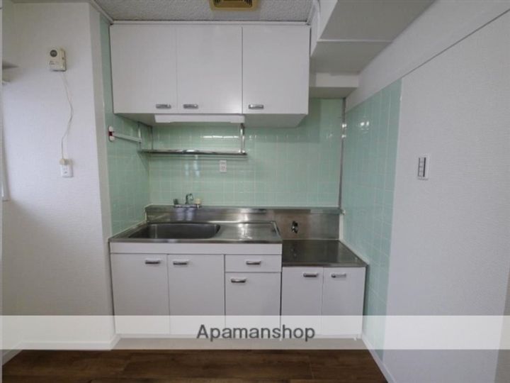 メゾンドールヘンミ301のキッチン