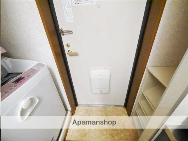 CCD萩野町(家具家電付)303の玄関