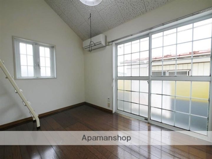 アップルハウス青山Ⅲ205の居間