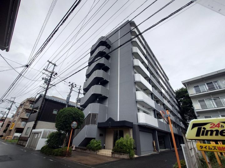 LA DOUCEUR青葉小田原の外観
