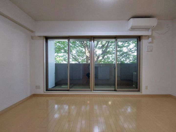LA DOUCEUR青葉小田原の居間