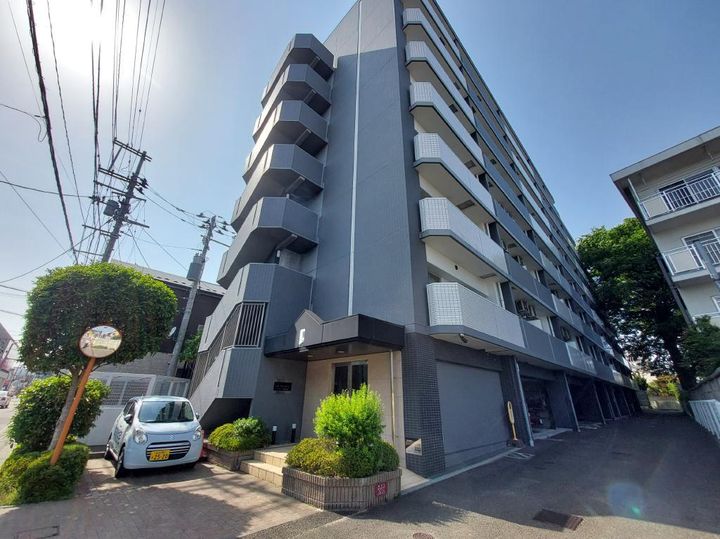 LA DOUCEUR青葉小田原の外観