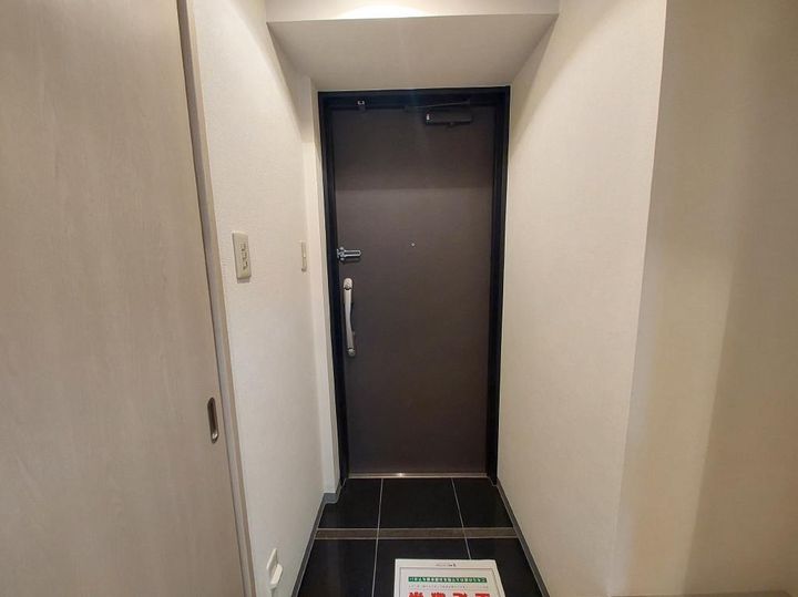 イーストン榴岡の玄関