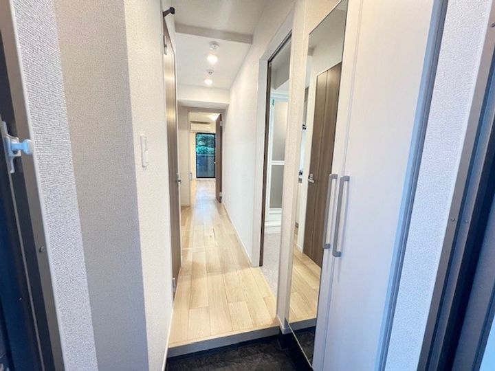 コンフィデンスの玄関